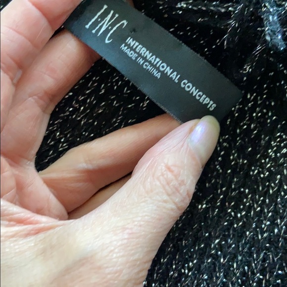 Black and Silver shawl top - Picture 4 of 7